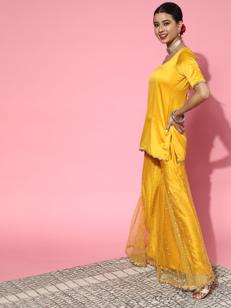 Solid Satin Scalloped Edge Kurta Set - Inddus.com