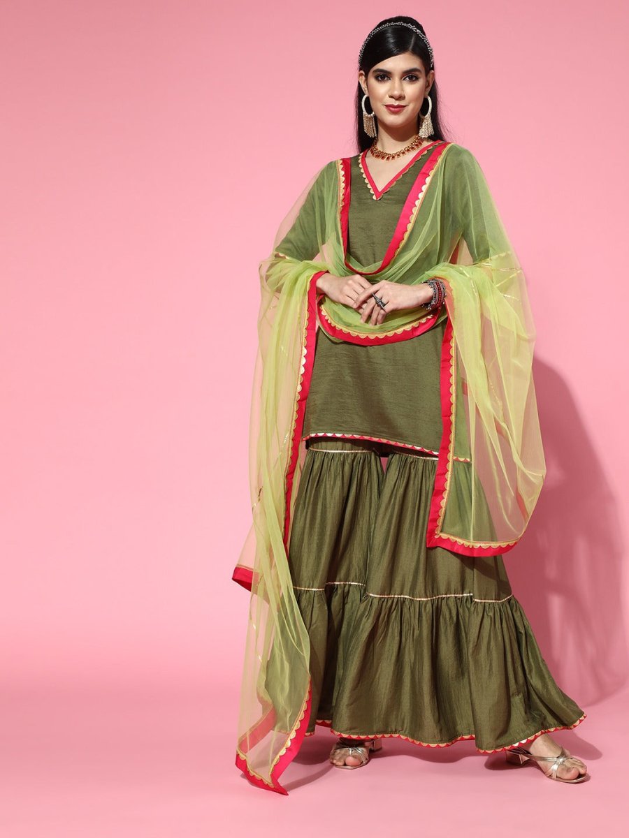 Solid Silk Blend Scalloped Edge Kurta Set - Inddus.com