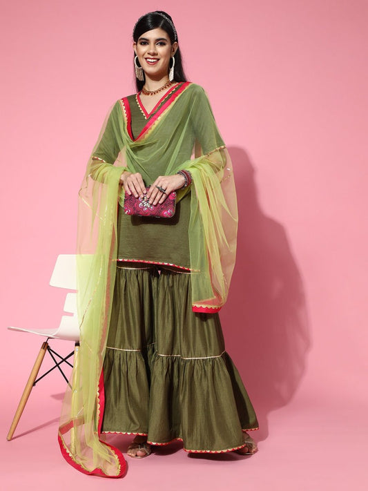 Solid Silk Blend Scalloped Edge Kurta Set - Inddus.com