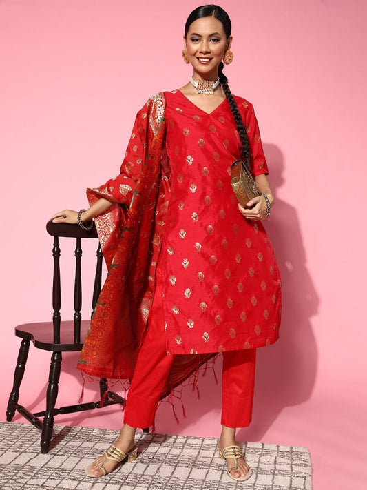 Women Ethnic Motifs Silk Blend Ethereal Embroidery Kurta Set - Inddus.com