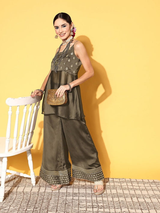 Women Ethnic Motifs Silk Blend Ethereal Embroidery Kurta Set - Inddus.com