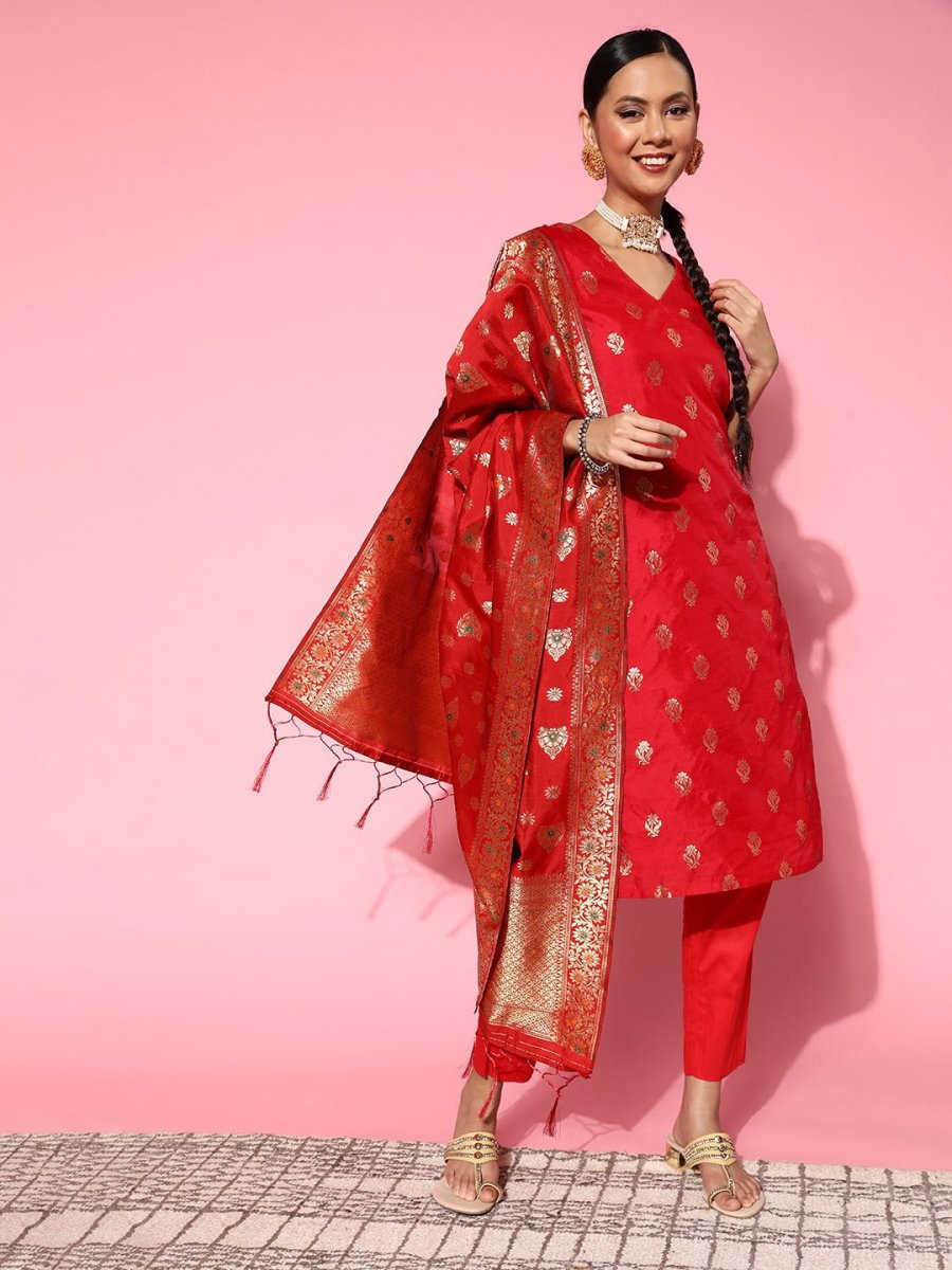 Women Ethnic Motifs Silk Blend Ethereal Embroidery Kurta Set - Inddus.com