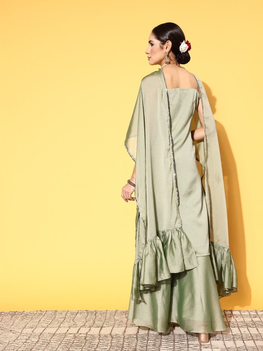 Women Floral Silk Blend Bling it On Kurta Set - Inddus.com