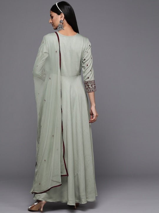 Women Green & Purple Ethnic Motifs Yoke Design Thread Work Anarkali Kurta - Inddus.com