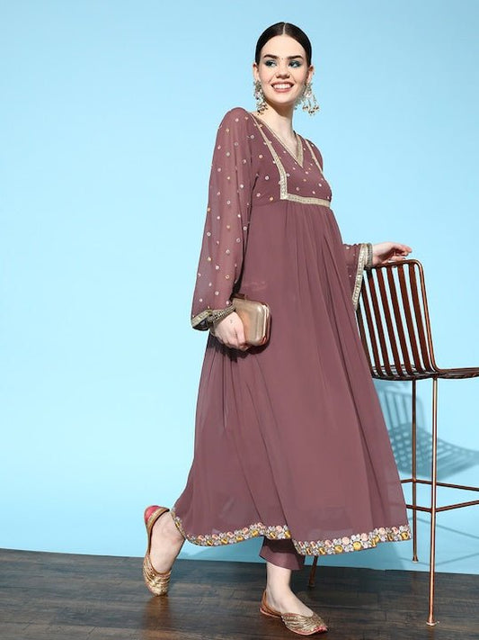 Women Mauve Floral Yoke Design Thread Work Kurta with Trousers - Inddus.com