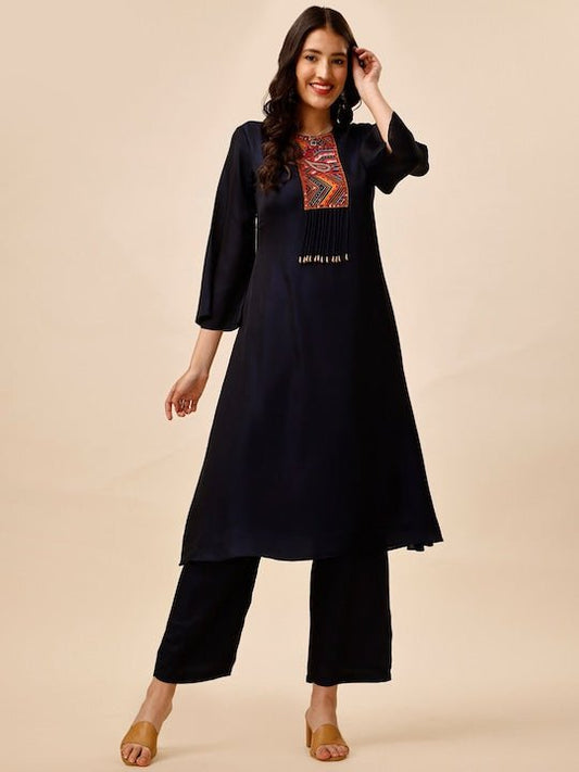 Women Navy Blue Ethnic Motifs Yoke Design Regular Thread Work Kurta with Trousers - Inddus.com