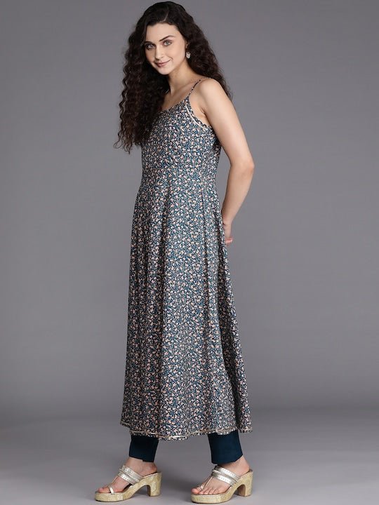 Women Teal Blue & Beige Floral Printed Pleated Kurta with Trousers & Dupatta - Inddus.com